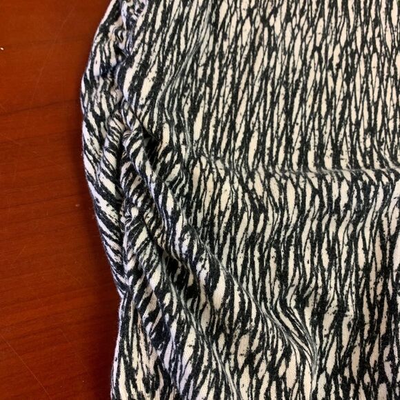 Motherhood Maternity Short Sleeve Sweater XL - Picture 2 of 4